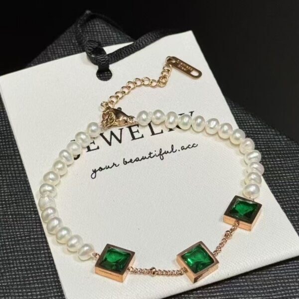 Exquisite Square Zircon Emerald Pearl Bracelet