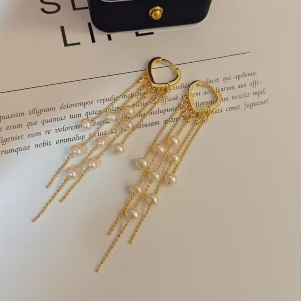 Pearl Tassel Ear Clips
