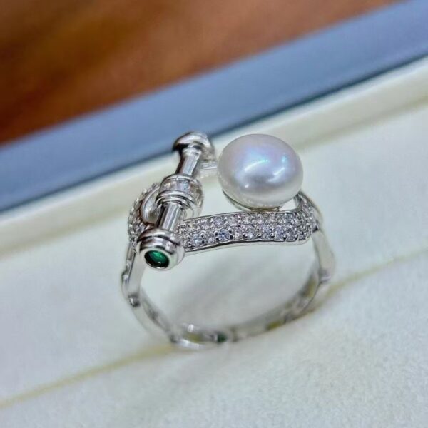 Vintage Calla Lily Shape Pearl Ring