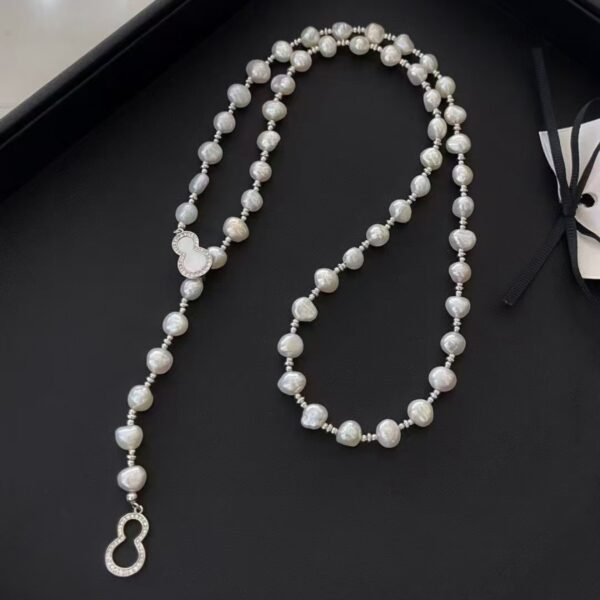 Pearl Sweater Chain With Gourd-Shaped Buckle